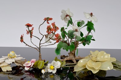 Lot 110 - A collection of Glass and Hardstone Floral Decorations