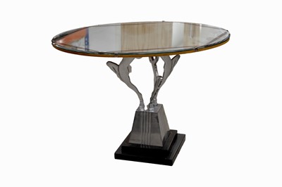 Lot 119 - An Art Deco Style Lamp Table