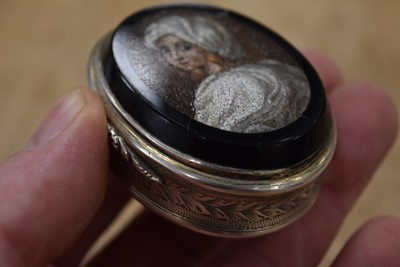 Lot 122 - A Victorian Silver and Micro-Mosaic Trinket Box