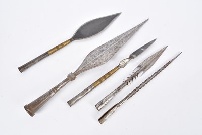 Lot 427 - A group of spear heads