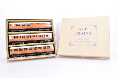 Lot 461 - ACE Trains 0 Gauge C/4 LNER 3-Car Coach Set B