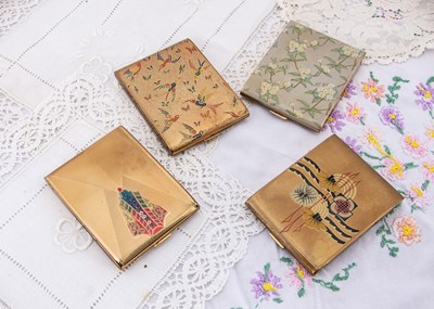 Lot 576 - Four rectangular gilt metal Art Deco style Zenette compacts
