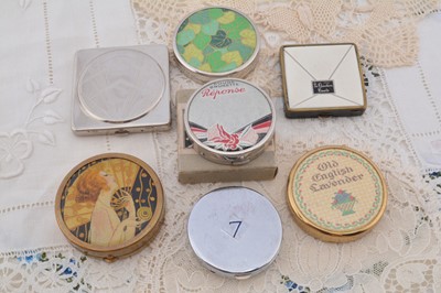 Lot 609 - Seven 1930s and later Boots compacts