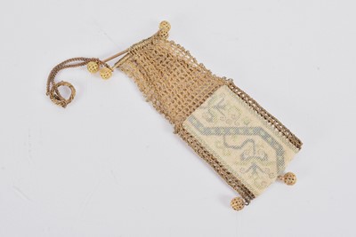 Lot 631 - An Antique Sovereign/Coin Purse