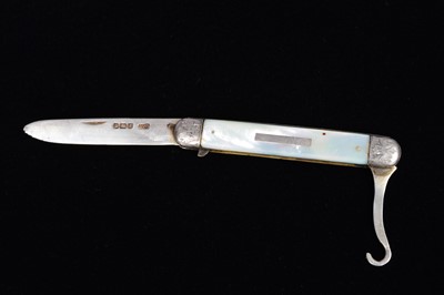 Lot 746 - A Victorian Hallmarked Silver Folding Pocket Knife/Button Hook