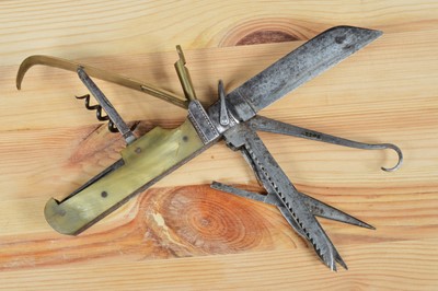 Lot 787 - An 18th Century Coachman's Folding Knife