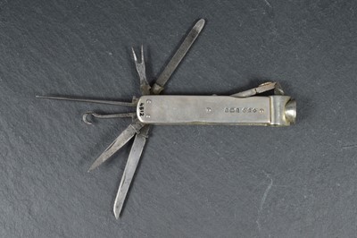 Lot 790 - A Silver Hallmarked Multi-Tool/pocket knife