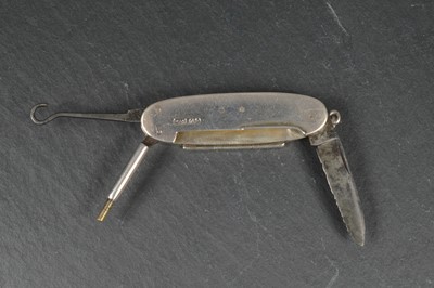 Lot 794 - A Victorian Silver Vesta Case & Multi Tool/pocket knife