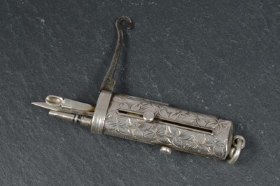 Lot 799 - A Victorian Silver Etui
