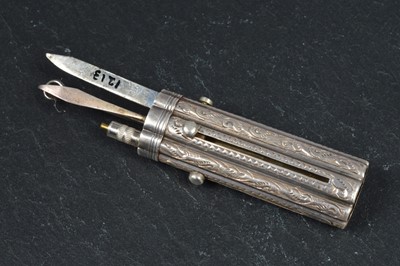 Lot 800 - A Victorian Silver Etui