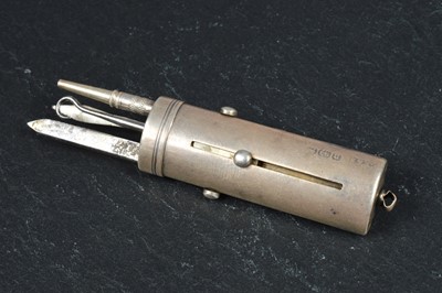 Lot 801 - A Victorian Silver Etui