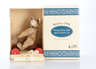 Lot 42 - A Steiff limited edition Record Petsy 1928 replica teddy bear