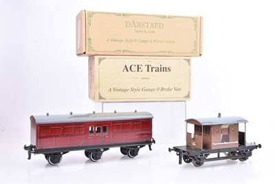 Lot 495 - ACE Trains and Darstead  0 Gauge Brake Van and Horse Box