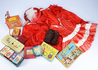 Lot 113 - A quantity of children's toys and costumes