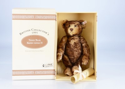 Lot 125 - A Steiff limited edition British Collectors 1995  teddy bear