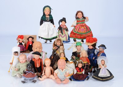 Lot 145 - A selection of small celluloid dolls
