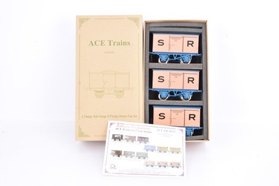 Lot 502 - ACE Trains 0 Gauge SR pink three Van Set 13