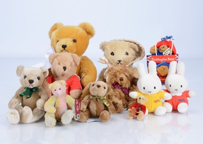 Lot 274 - A selection of collectors and  manufactured teddy bears