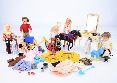 Lot 338 - Mattel Sunshine Family set of dolls 1970s
