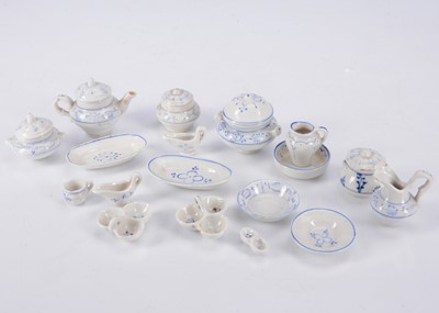 Lot 379 - Blue Onion pattern dolls' house porcelain