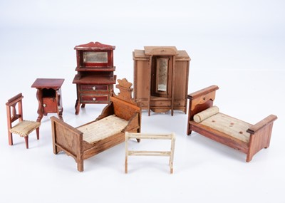 Lot 396 - Dolls' house furniture