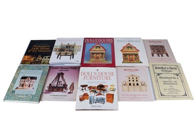 Lot 414 - Dolls' House reference books and catalogues