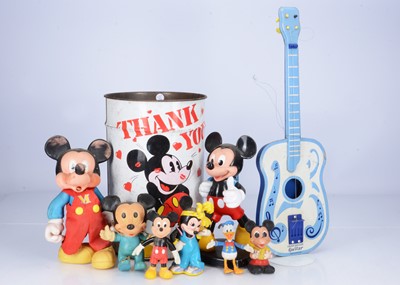 Lot 517 - Walt Disney Mickey Mouse items