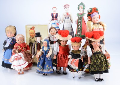 Lot 626 - A quantity of European dolls in traditional costumes