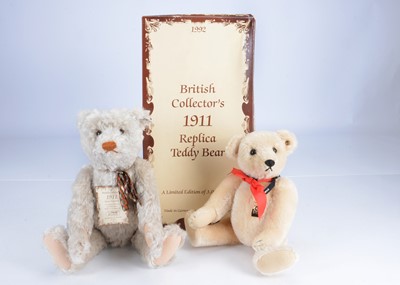 Lot 647 - A Steiff limited edition British Collectors 1911 replica teddy bear