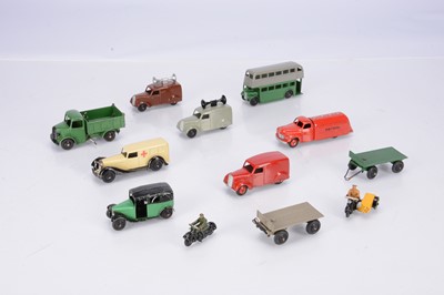Lot 21 - Dinky Toys Small Commercial Vehicles