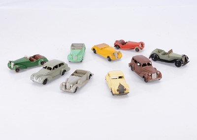 Lot 41 - 1940's Dinky Toy Cars