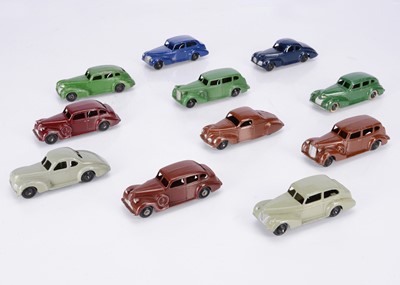 Lot 43 - Dinky Toys 39 Series American Cars