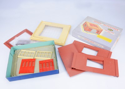 Lot 74 - A Dinky Supertoys 954 Fire Station Kit