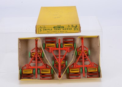 Lot 78 - A Dinky Toys 27j Triple Gang Mower Trade Box