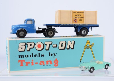 Lot 217 - A Tri-ang Spot-On No.106A/OC Austin Prime Mover With Articulated Flat Float & M.G.A In Crate