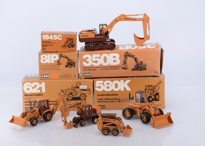Lot 278 - 1:35 & 1:50 Scale 'Case' Construction Models by Conrad