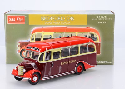 Lot 321 - Sun Star 1:24 Scale 5004: 1947 Bedford OB Duple Vista Coach