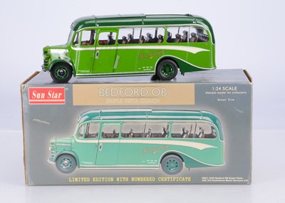 Lot 322 - Sun Star 1:24 Scale 5007: 1949 Bedford OB Duple Vista Coach
