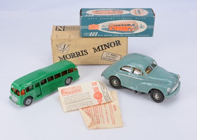 Lot 473 - A 1950's Victory Industries Ltd 1:18 Scale Morris Minor