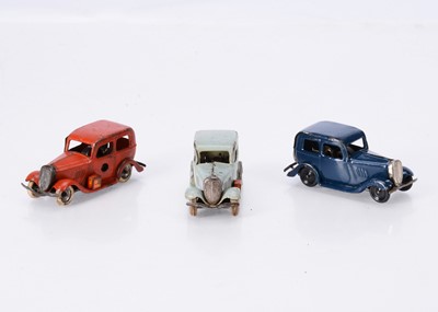 Lot 534 - Tri-ang Minic Tinplate Clockwork 1M Pre & Post-War £100 Ford Saloons