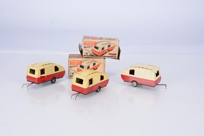 Lot 572 - Tri-ang Minic Tinplate Clockwork 16M Post-War Caravans
