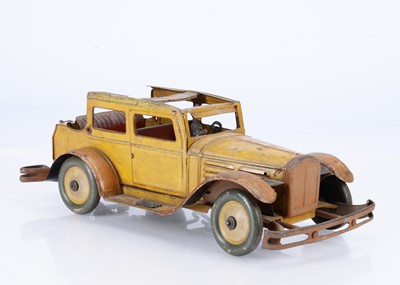 Lot 661 - A 1930's Günthermann Tinplate Clockwork Saloon Car