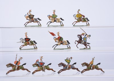 Lot 809 - Heyde 48mm scale mounted Medieval knights (10)