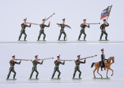 Lot 819 - Heyde 48mm size Russian Infantry complete with mounted and foot officers, and flag bearer