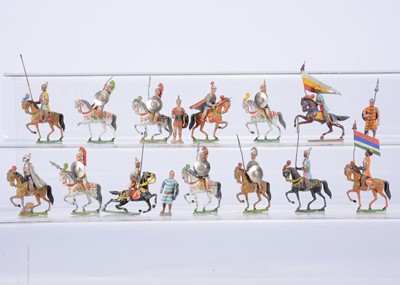 Lot 824 - Various Heyde 48mm scale figures comprising mounted Romans (6)