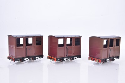 Lot 1044 - Three Mamod 0 Gauge Live Steam Railway  maroon Passenger Coaches