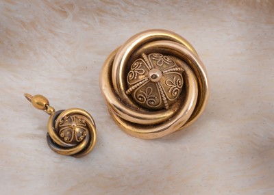 Lot 65 - A 19th Century target brooch
