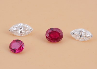 Lot 83 - Four loose gem stones