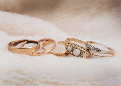 Lot 90 - A collection of 9ct gold dress rings