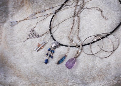 Lot 117 - A collection of silver chains